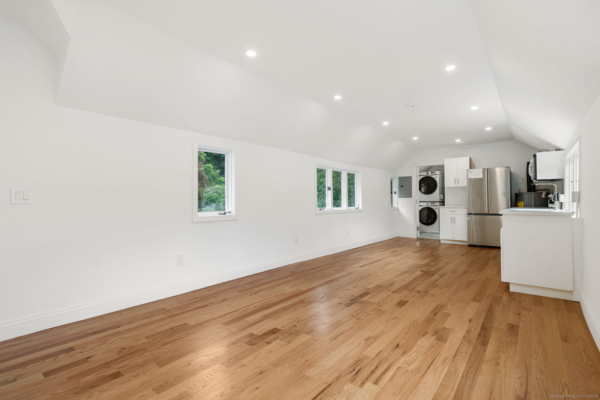 Main property photo
