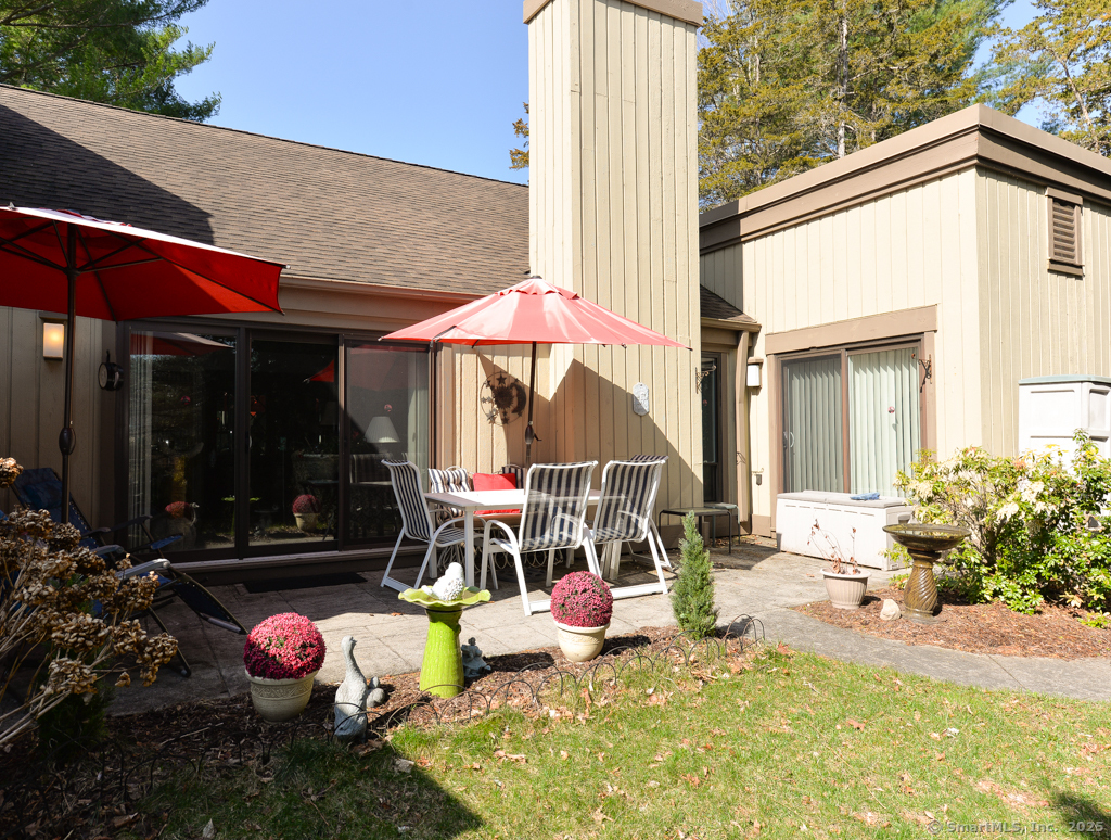 53 Heritage, Southbury, Connecticut 06488