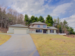 Homes for sale in Ashford, CT | 109 Hnath Rd, Ashford, CT 06278 | MLS# 24085146