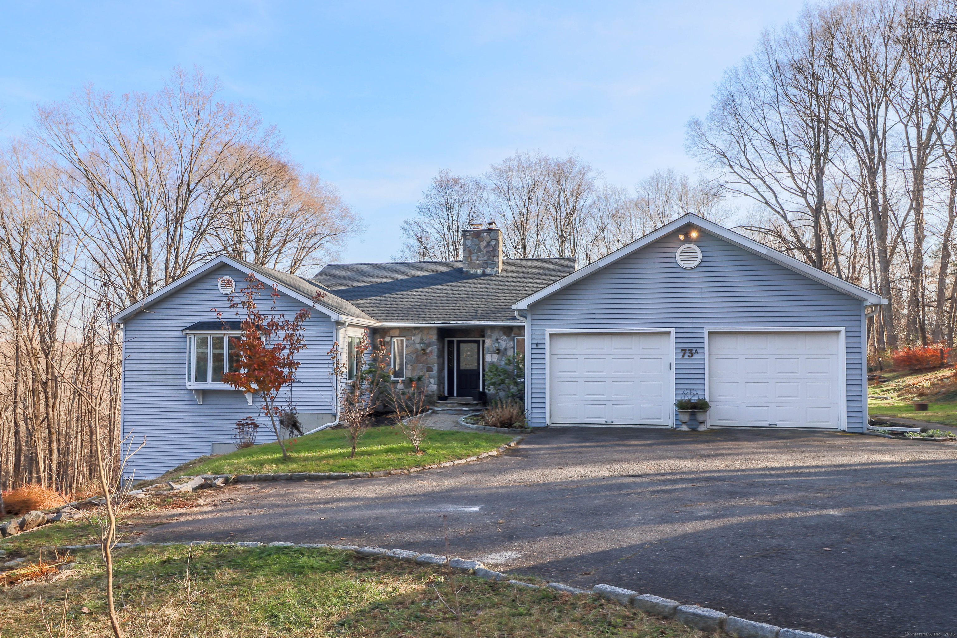 73A Long Meadow Hill, Brookfield, Connecticut 06804
