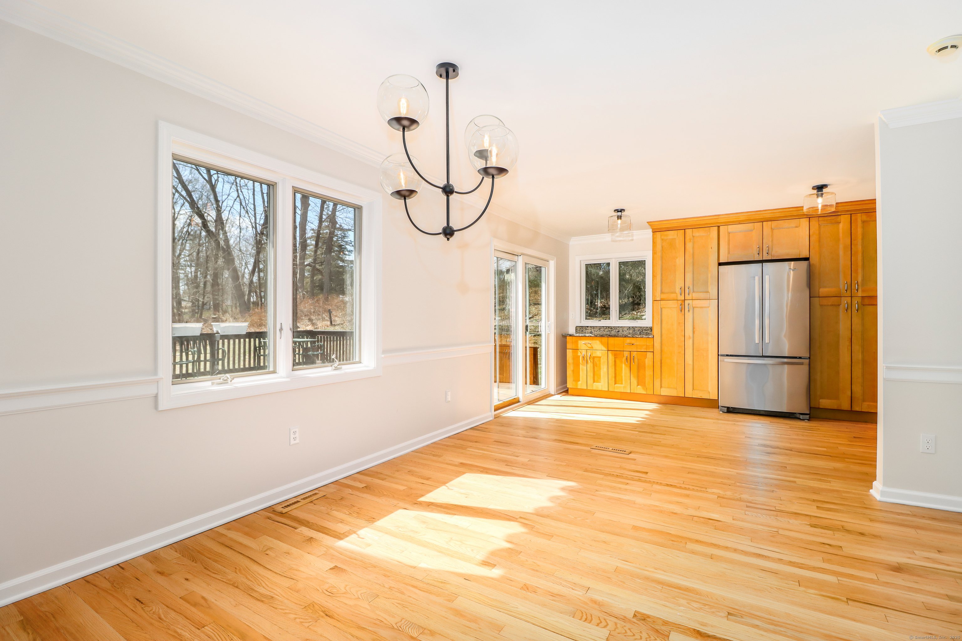 73A Long Meadow Hill, Brookfield, Connecticut 06804