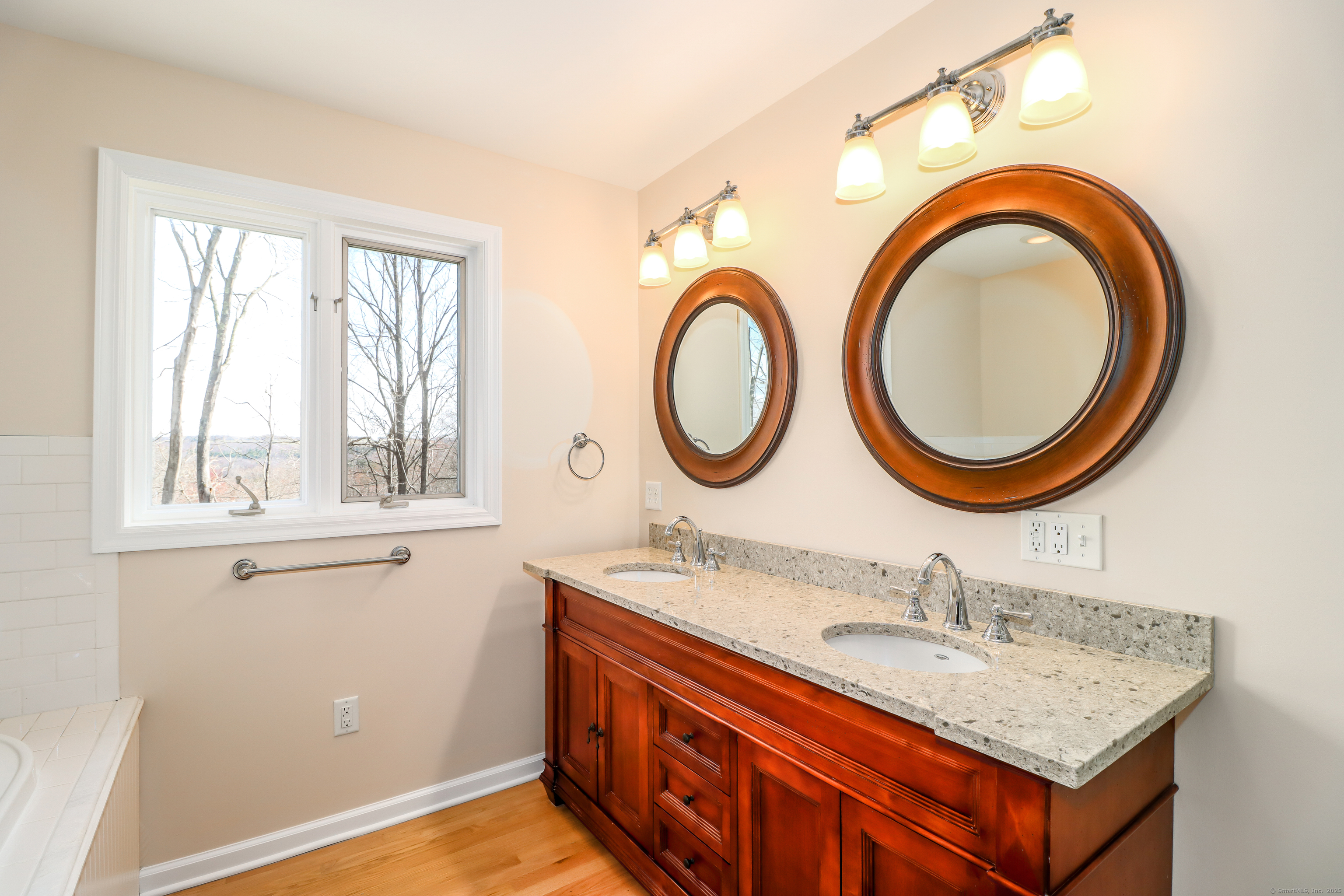 73A Long Meadow Hill, Brookfield, Connecticut 06804