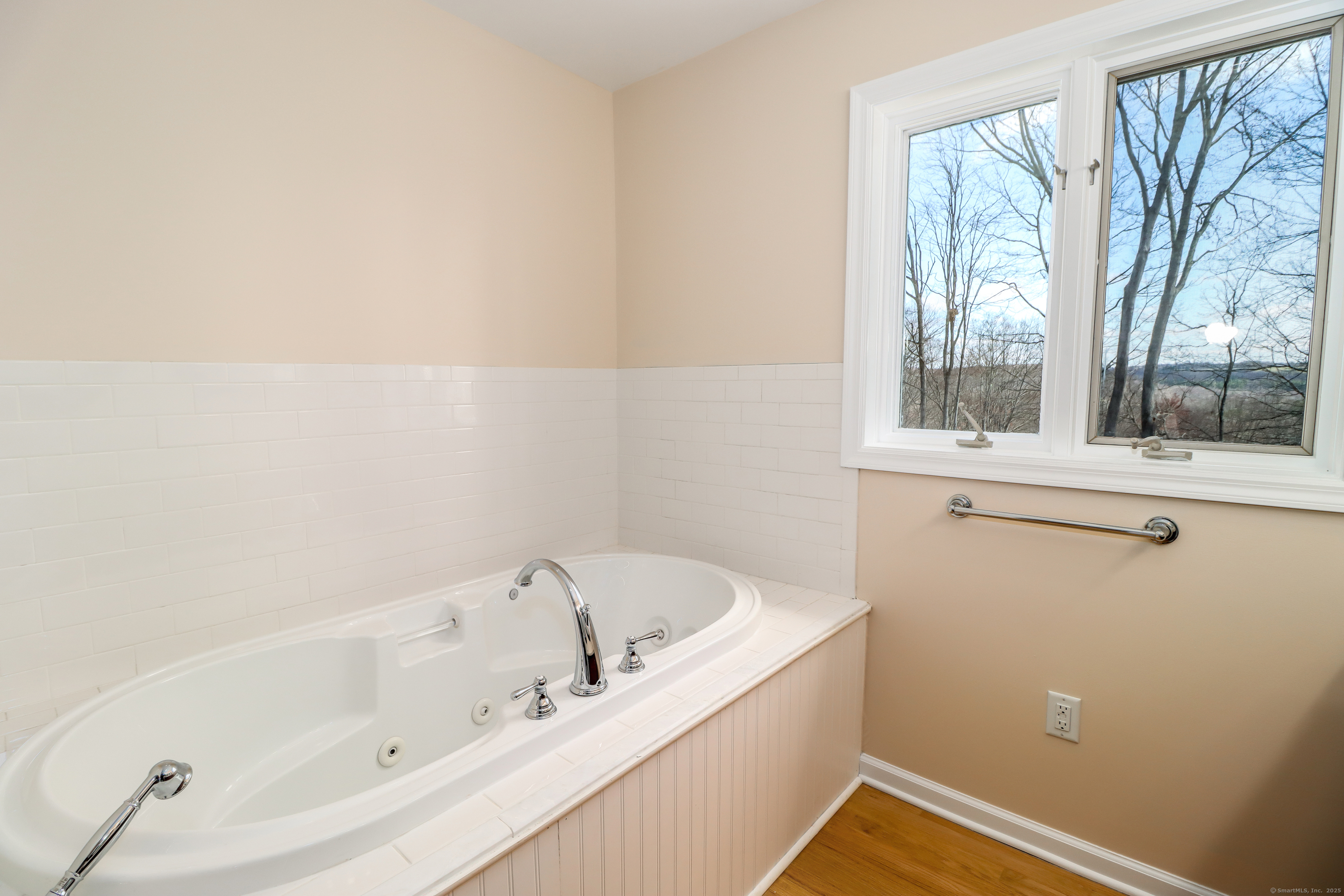 73A Long Meadow Hill, Brookfield, Connecticut 06804