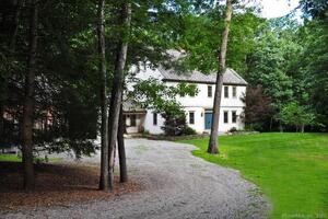 Homes for sale in Roxbury, CT | 33 Sentry Hill Rd, Roxbury, CT 06783 | MLS# 24085337