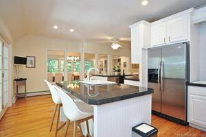 Homes for sale in Roxbury, CT | 45 Moosehorn Rd, Roxbury, CT 06783 | MLS# 24085380