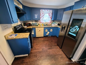 Homes for sale in East Hartford, CT | 44 Sedgwick Rd, East Hartford, CT 06108 | MLS# 24085433