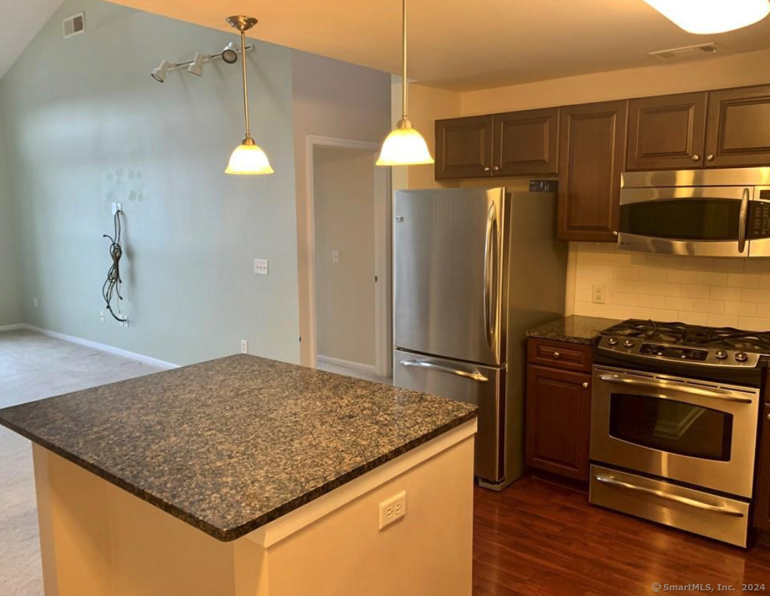 850 Main, Stamford, 06902, 2 Bedrooms Bedrooms, ,2 BathroomsBathrooms,Residential Rental,For Sale,Main,24085993