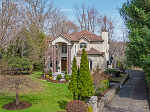 15 Skyview Drive