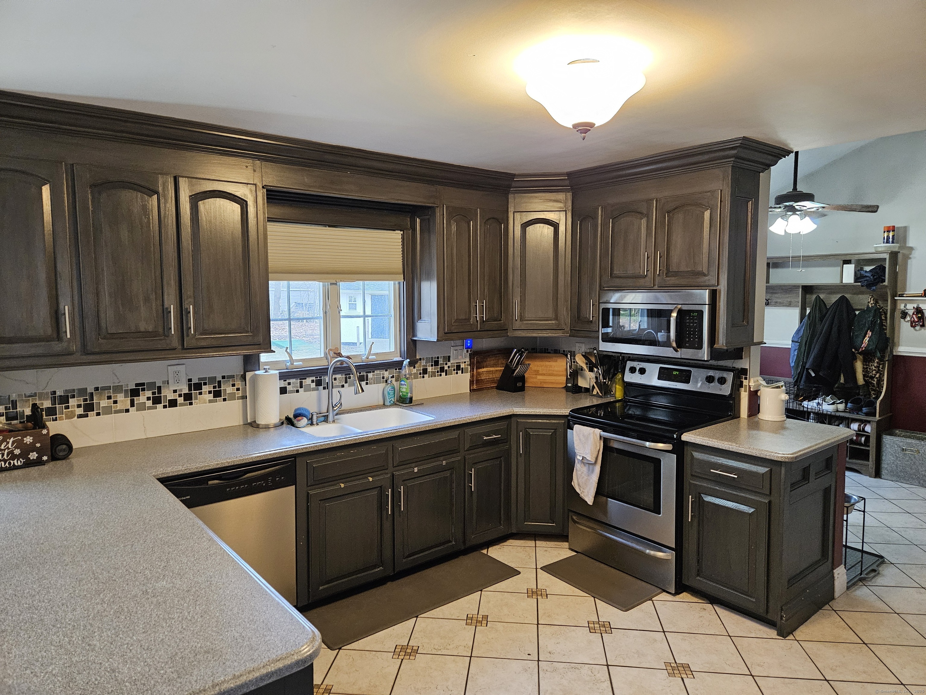 27 Porter, Wolcott, Connecticut 06716