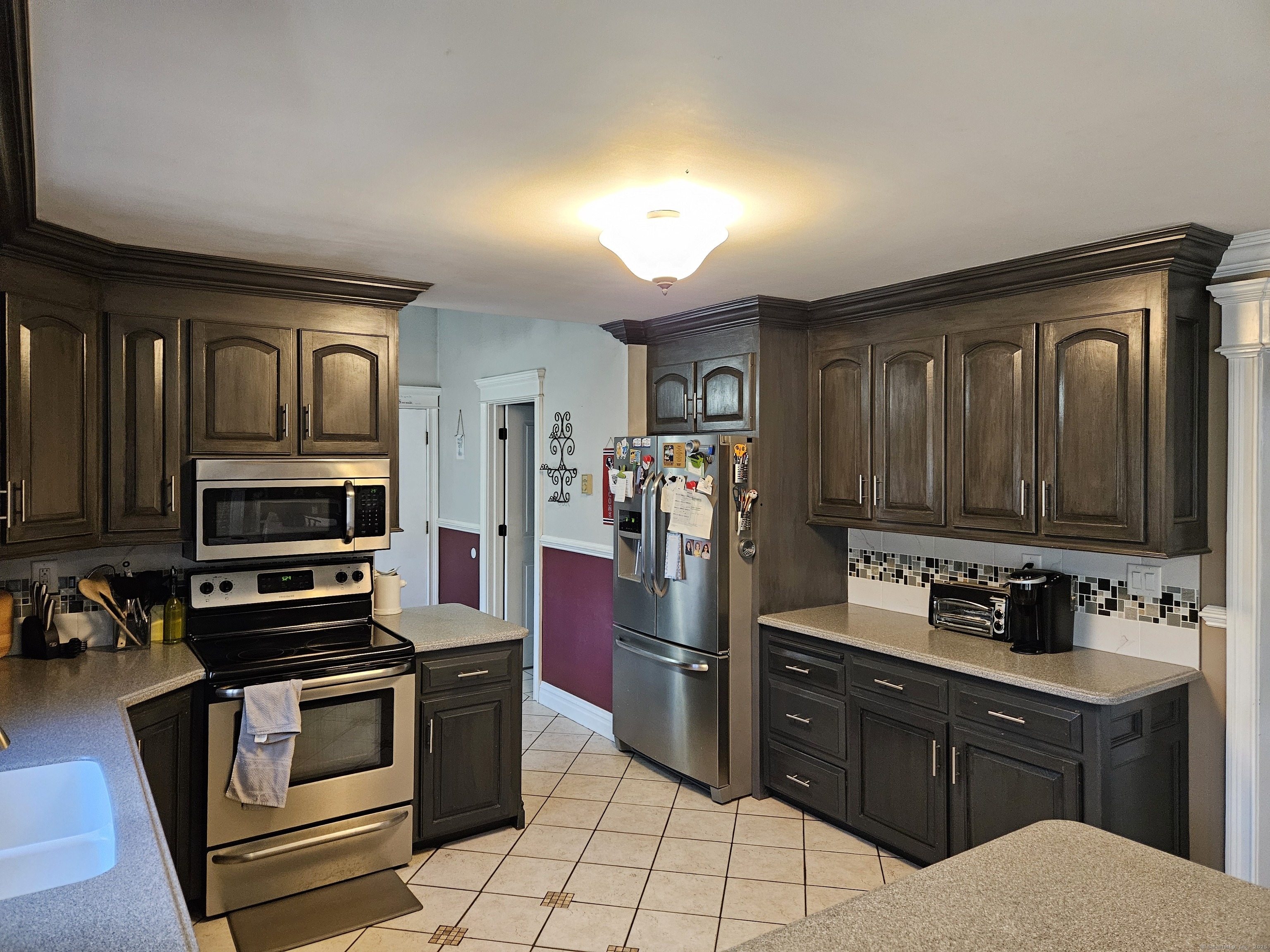 27 Porter, Wolcott, Connecticut 06716