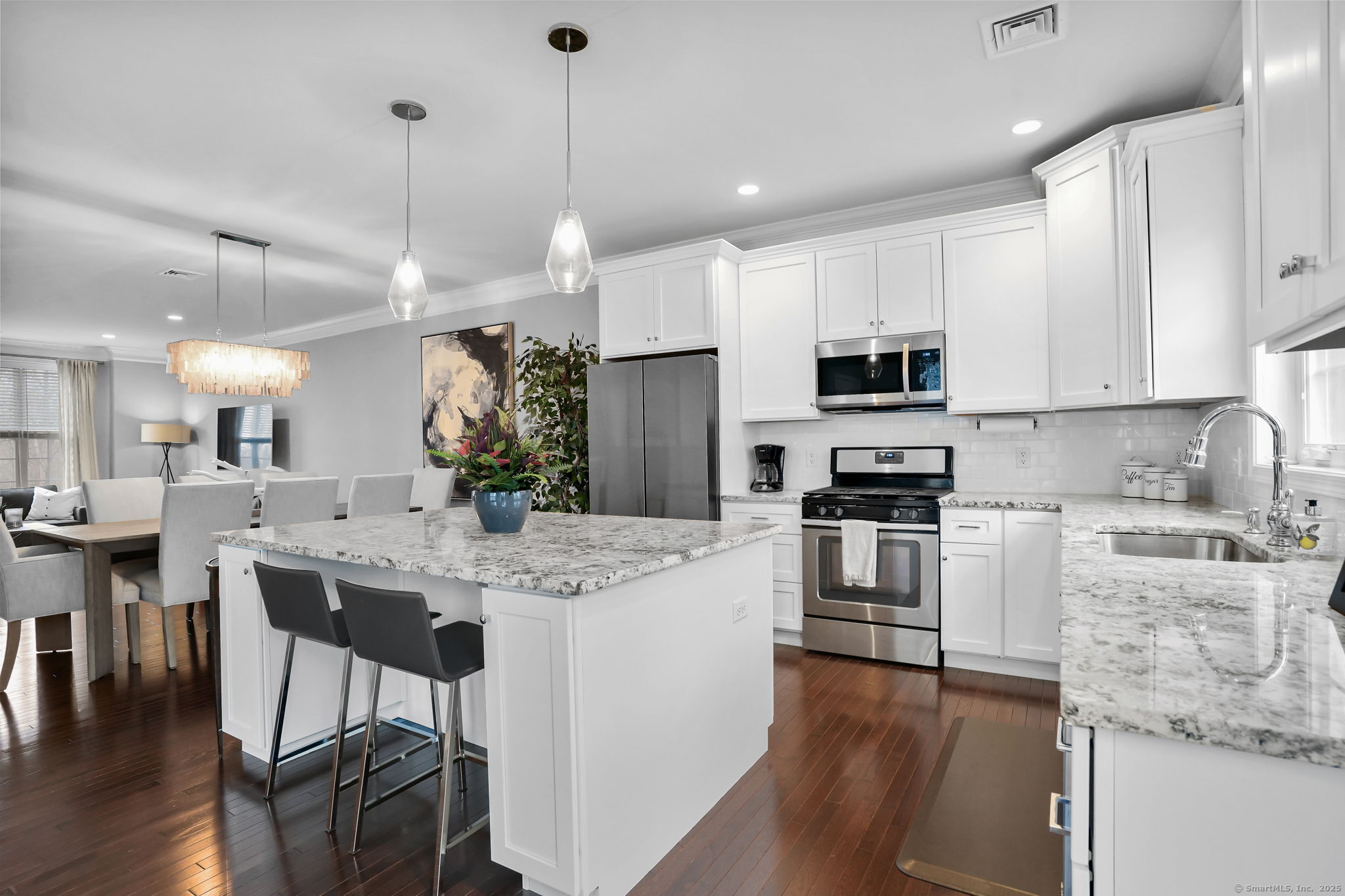 6 Moorland, Danbury, Connecticut 06810