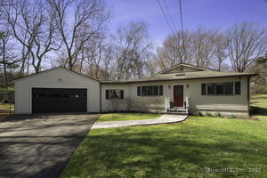 7 Chestnut Hill Road