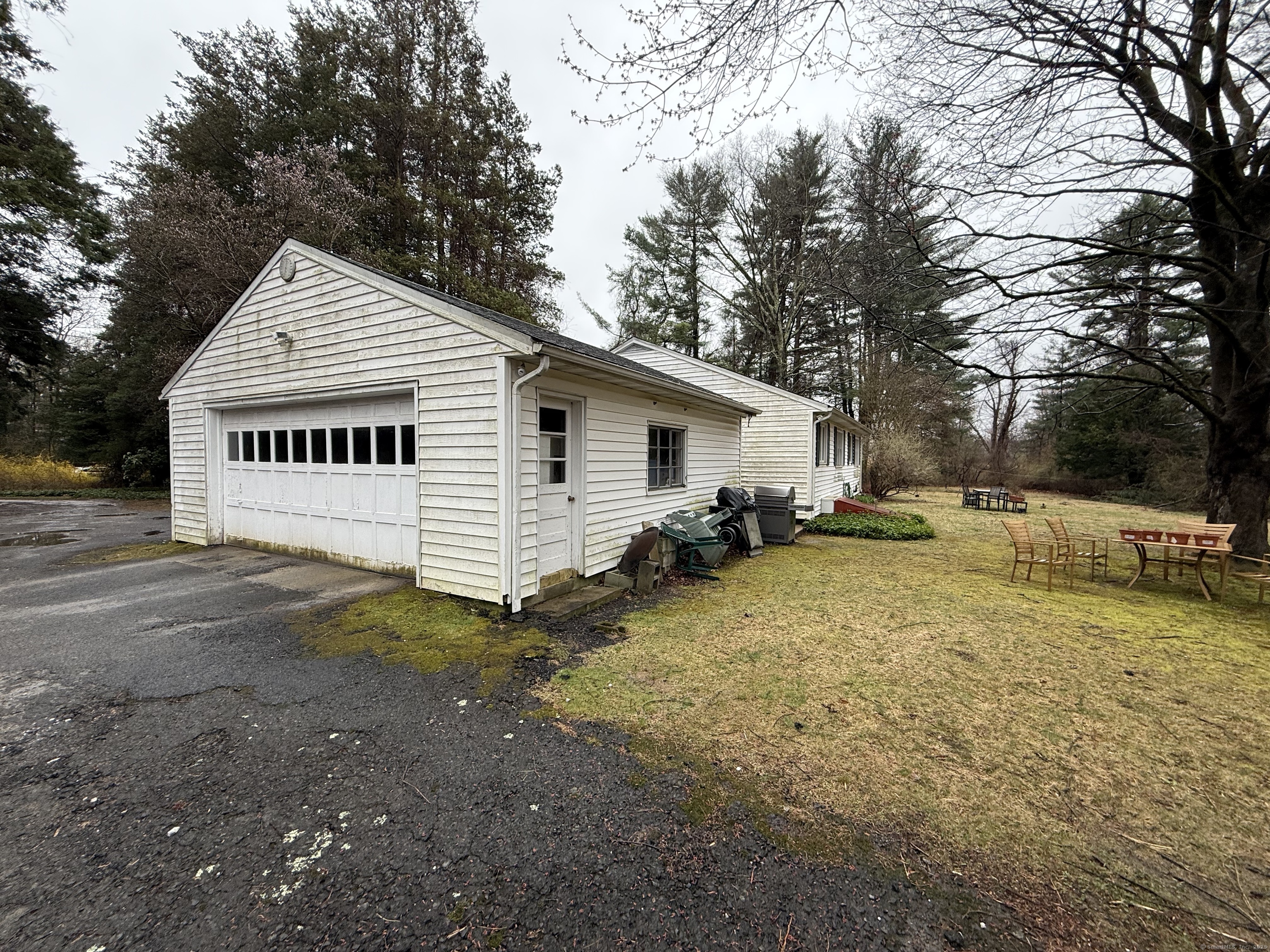 217 Danbury, Ridgefield, Connecticut 06877