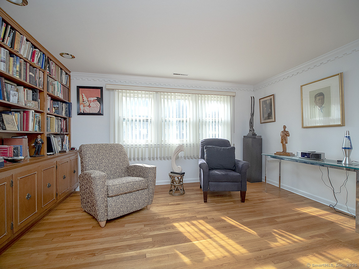 10 Edgehill, Woodbridge, Connecticut 06525