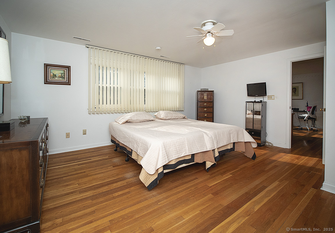 10 Edgehill, Woodbridge, Connecticut 06525