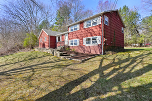12 Green Knolls Lane