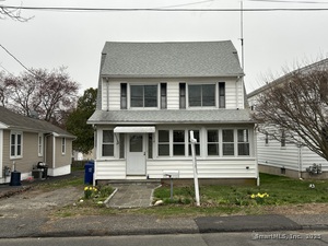 35 Magnolia Avenue