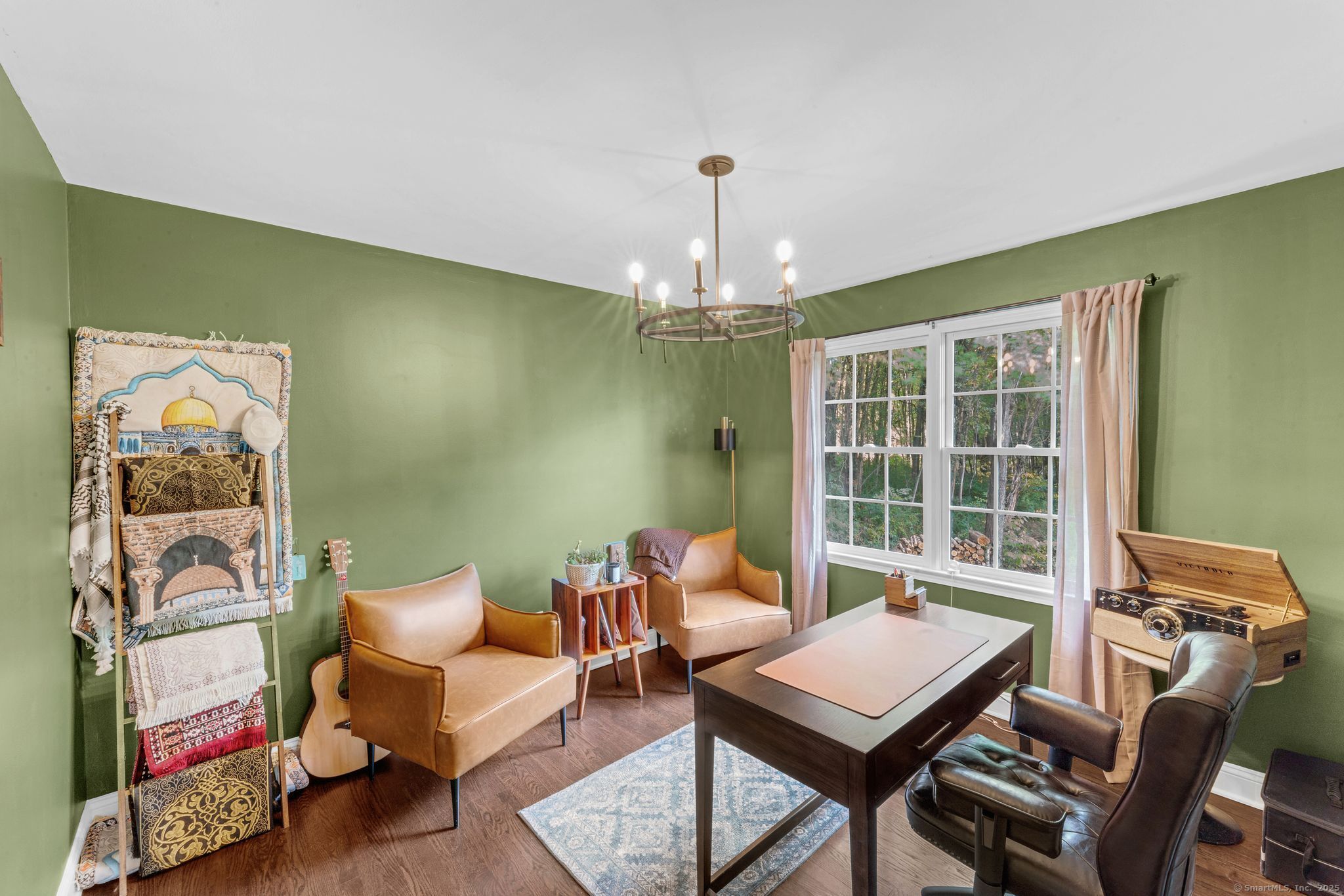 27 Yogananda, Newtown, Connecticut 06482