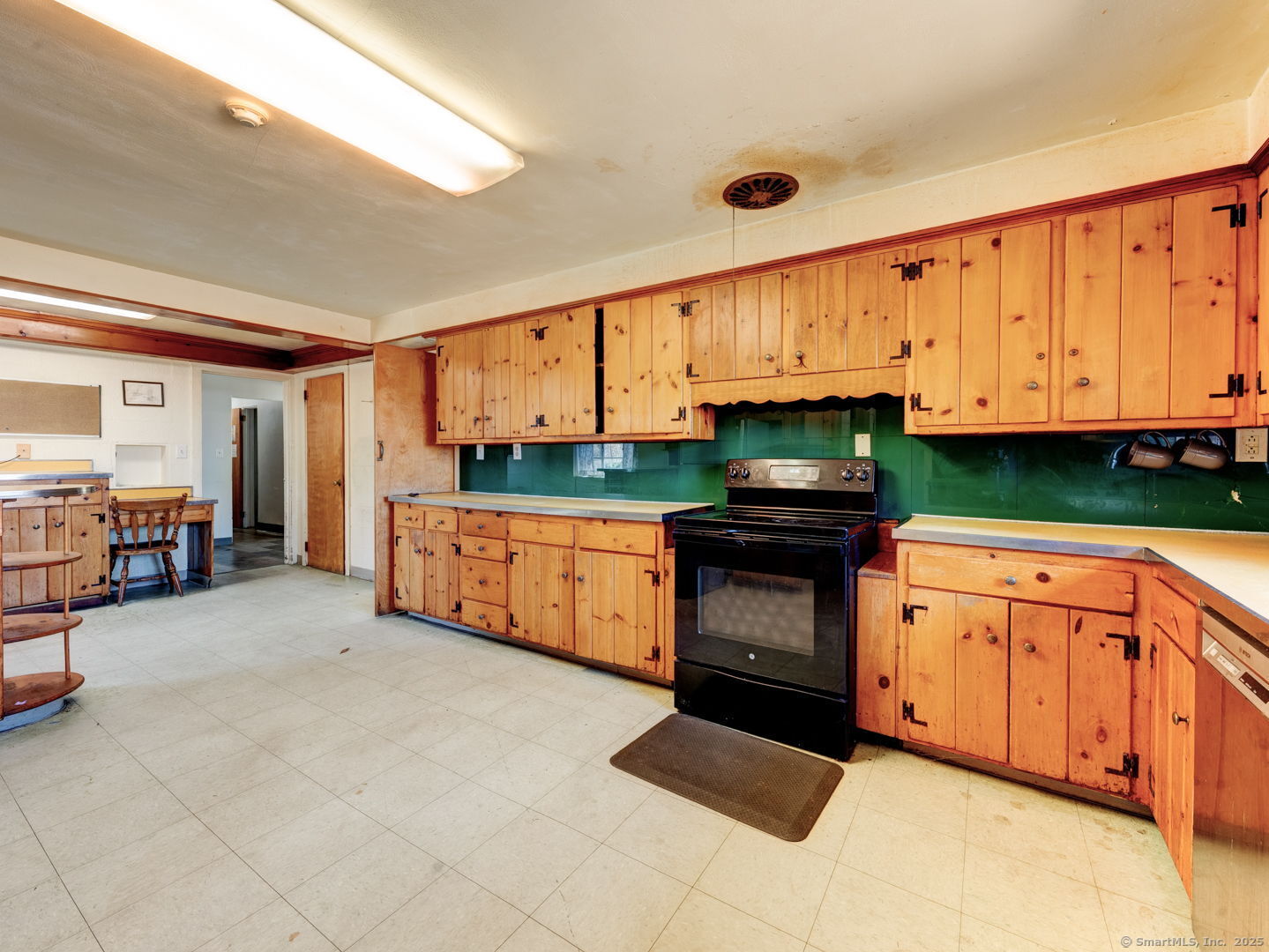 111 Simms, Berlin, 06037, 4 Bedrooms Bedrooms, ,3 BathroomsBathrooms,Single Family For Sale,For Sale,Simms,24087644