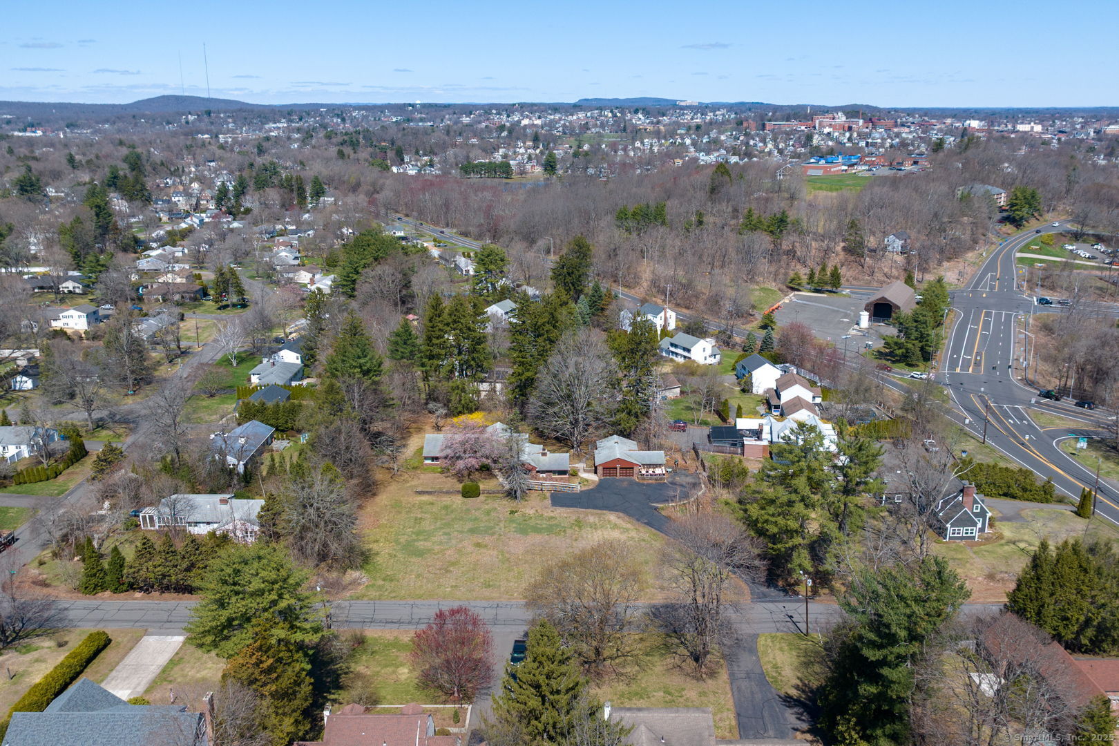 111 Simms, Berlin, 06037, 4 Bedrooms Bedrooms, ,3 BathroomsBathrooms,Single Family For Sale,For Sale,Simms,24087644