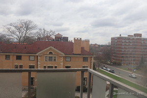 Homes for sale in Hartford, CT | 30 Woodland St #5B, Hartford, CT 06105 | MLS# 24087898