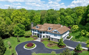 1227 Ponus Ridge