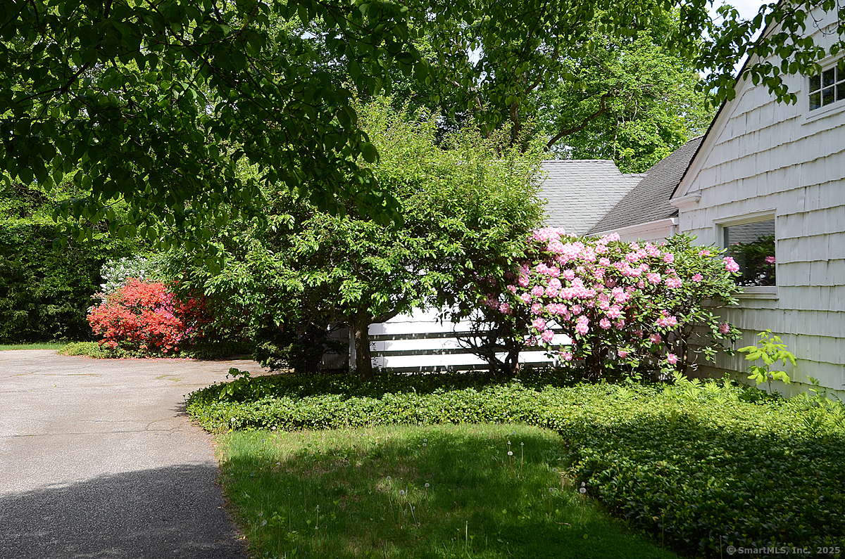 27 Rippowam, New Canaan, Connecticut 06840