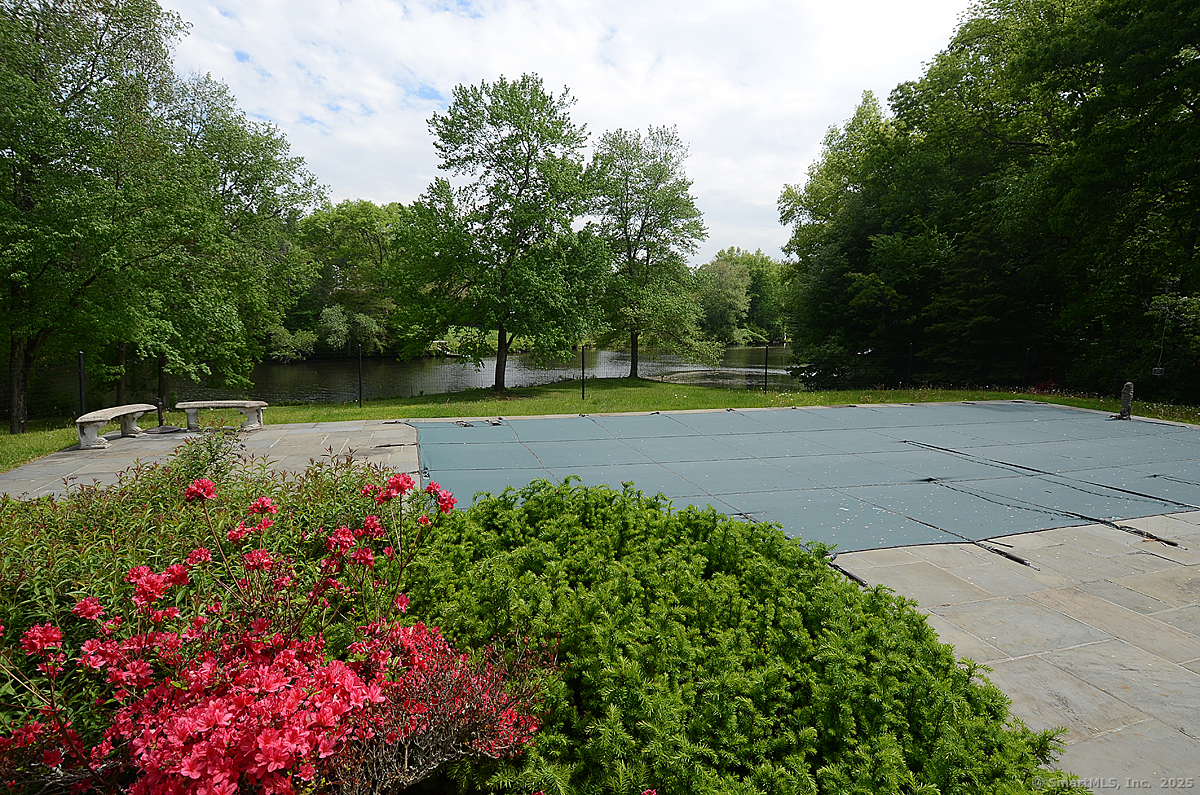 27 Rippowam, New Canaan, Connecticut 06840