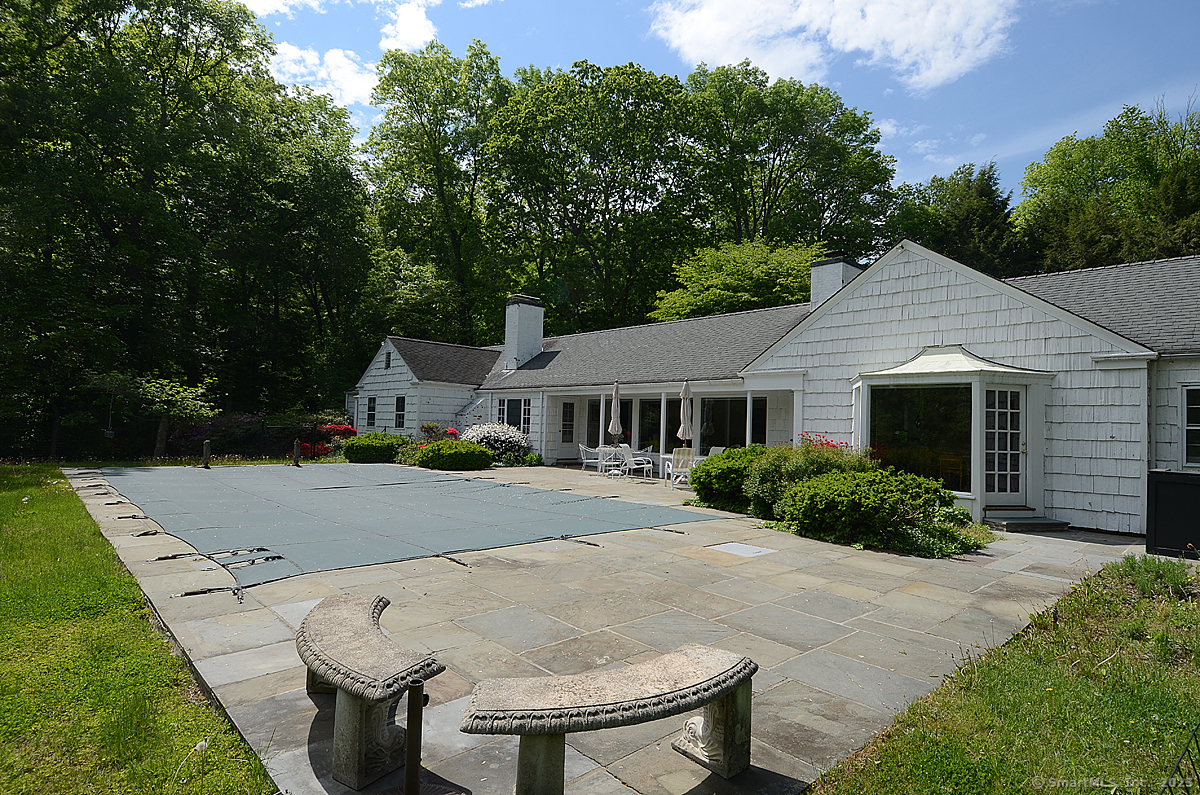 27 Rippowam, New Canaan, Connecticut 06840