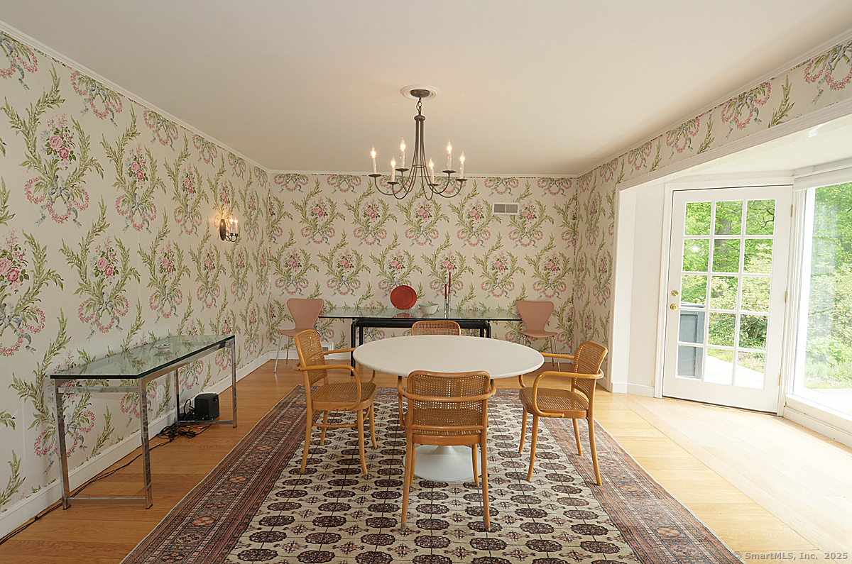 27 Rippowam, New Canaan, Connecticut 06840