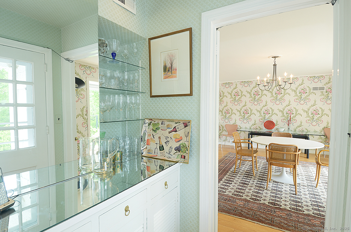 27 Rippowam, New Canaan, Connecticut 06840
