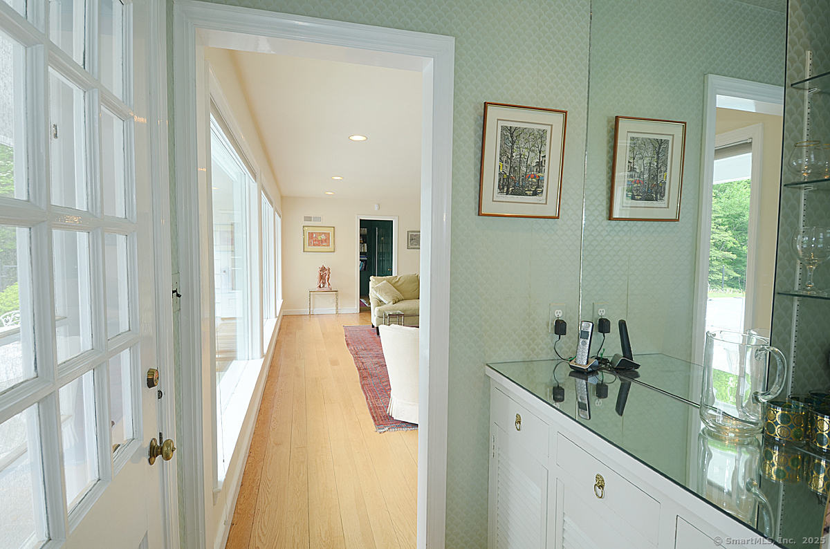 27 Rippowam, New Canaan, Connecticut 06840
