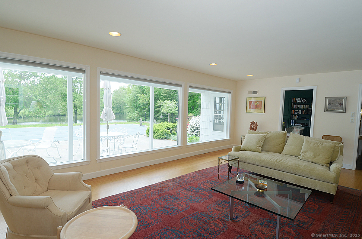 27 Rippowam, New Canaan, Connecticut 06840