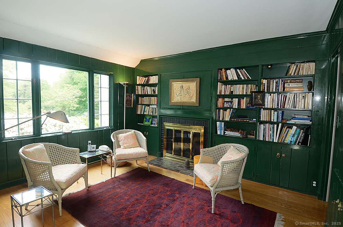 27 Rippowam, New Canaan, Connecticut 06840