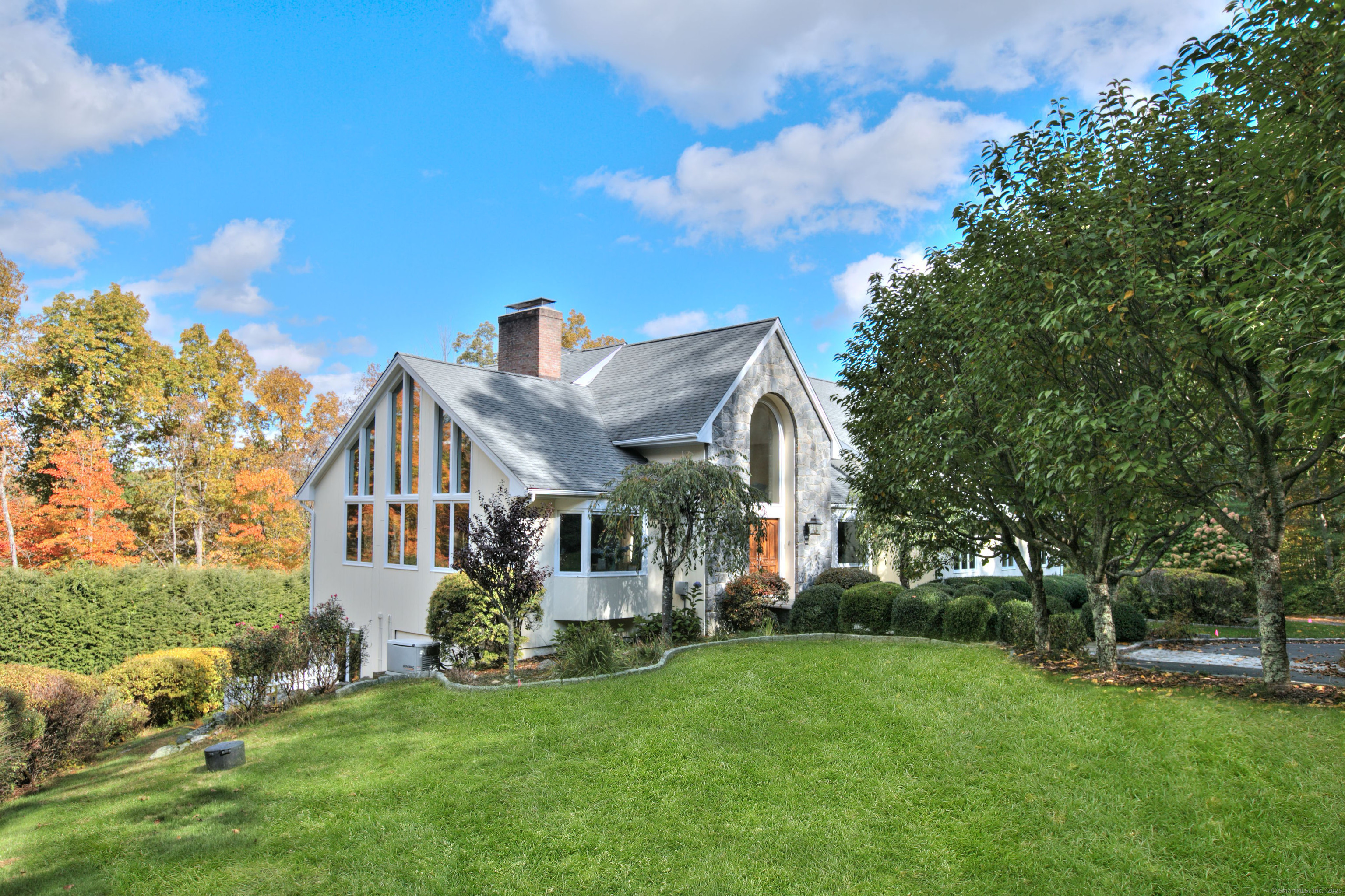 28 Old Orchard, Weston, Connecticut 06883