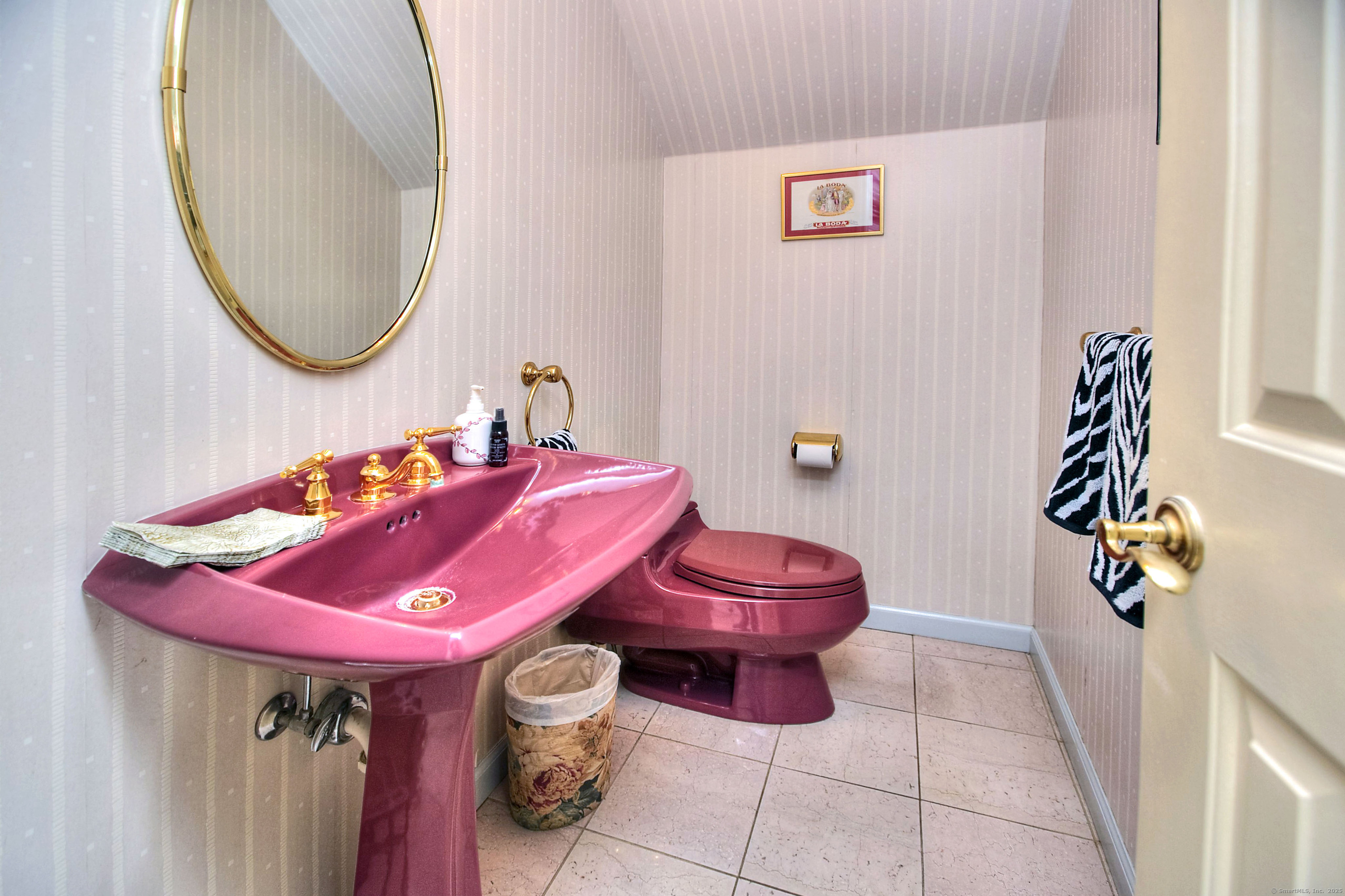 28 Old Orchard, Weston, Connecticut 06883