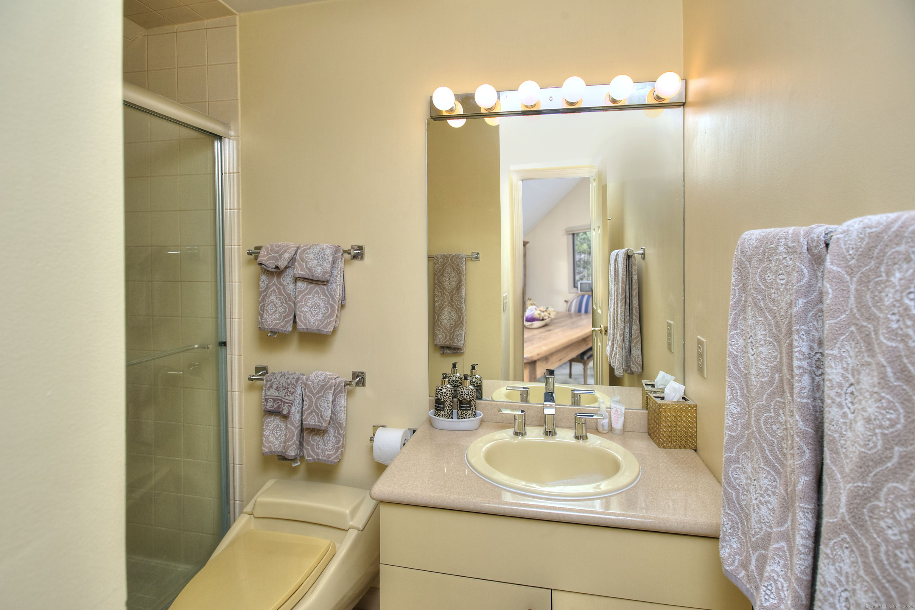 28 Old Orchard, Weston, Connecticut 06883