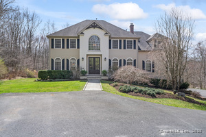 9 Bridle Path Trail