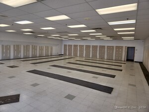 Homes for sale in Waterbury, CT | 649 W Main St, Waterbury, CT 06702 | MLS# 24088728