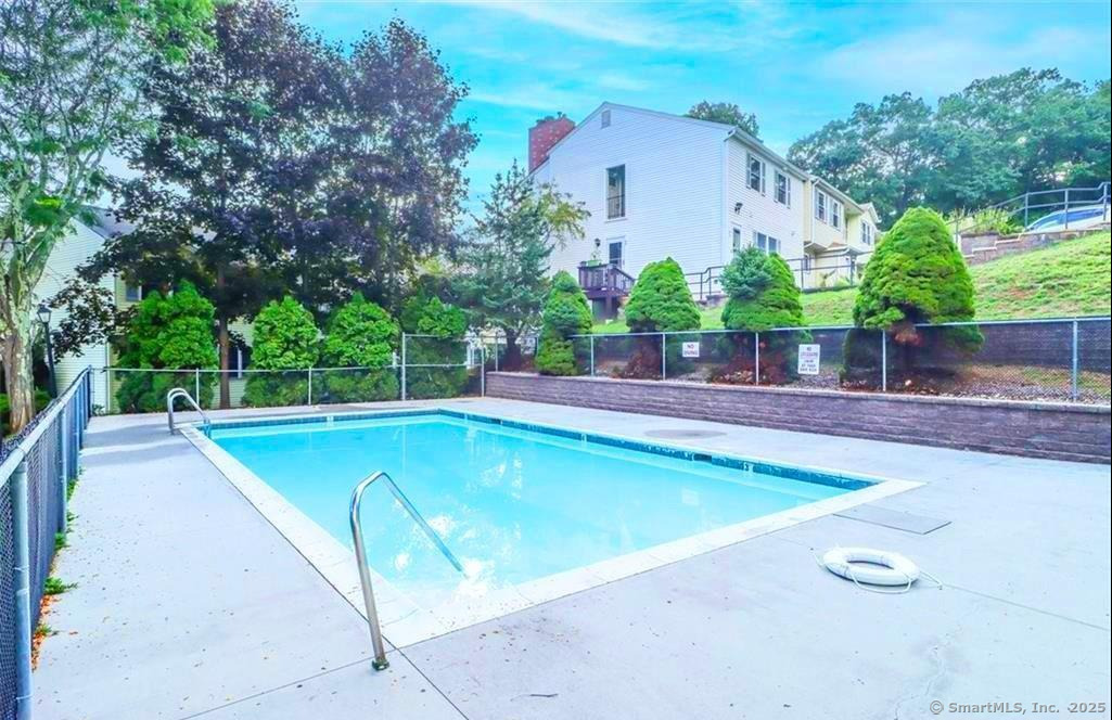 25 Padanaram, Danbury, Connecticut 06811