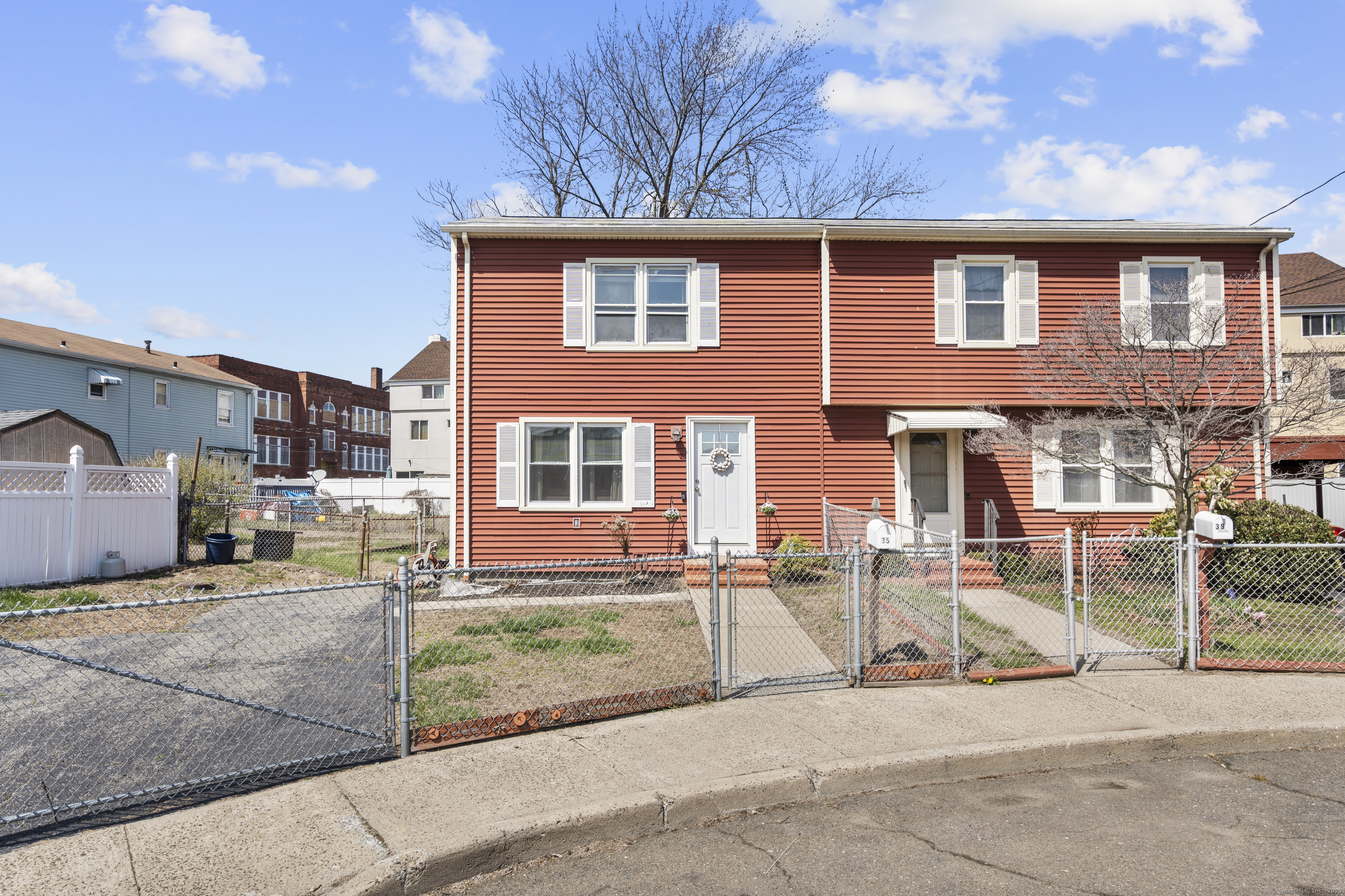 35 Sherman Park, Bridgeport, Connecticut 06608