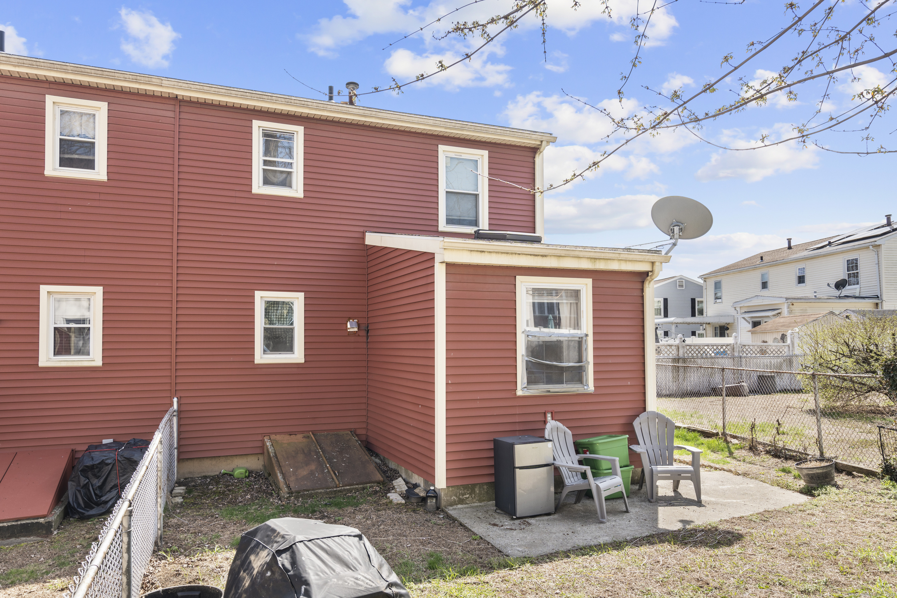 35 Sherman Park, Bridgeport, Connecticut 06608