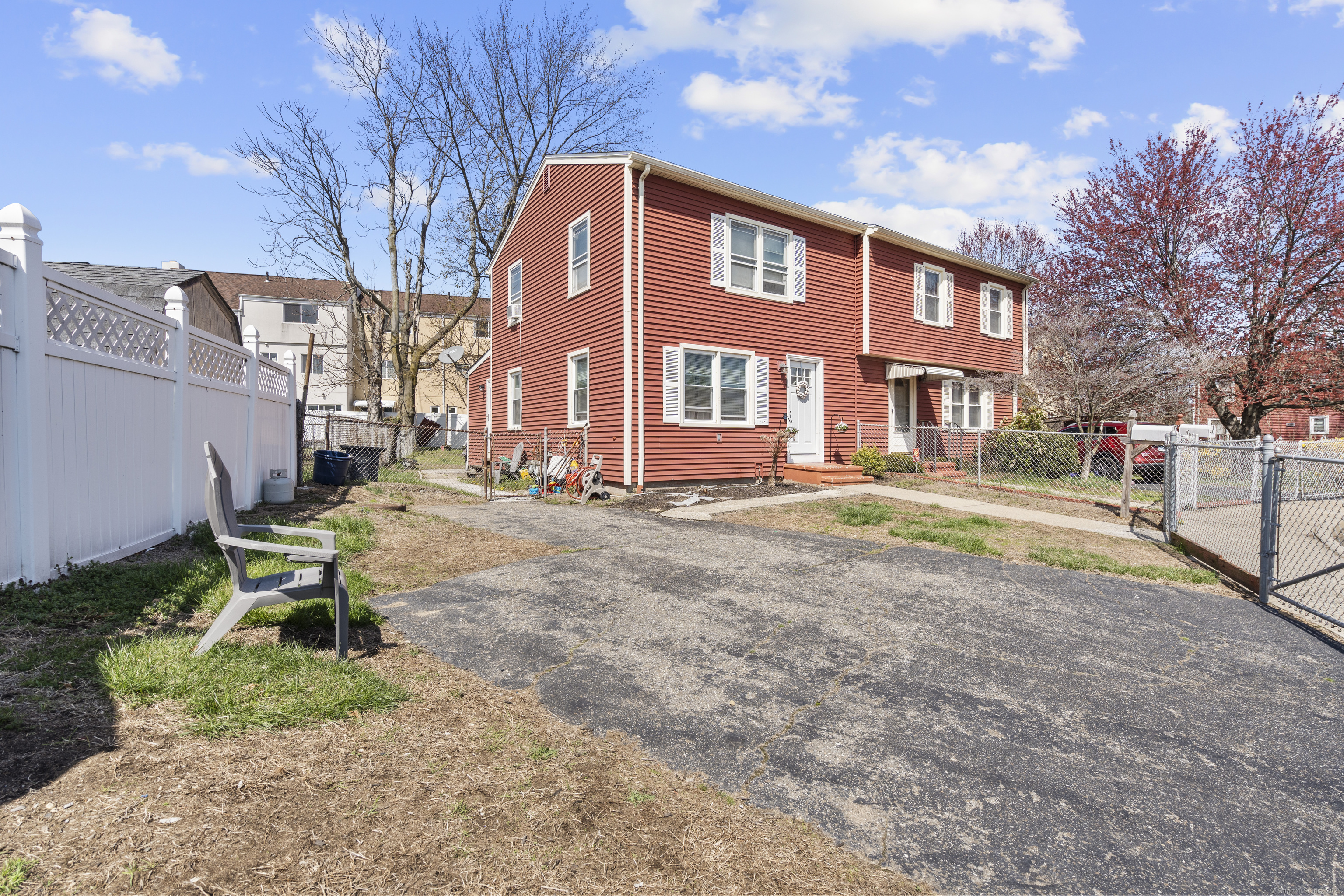 35 Sherman Park, Bridgeport, Connecticut 06608