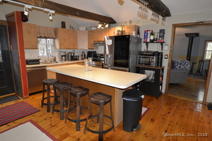 Homes for sale in Newtown, CT | 69 Engleside Ter, Newtown, CT 06482 | MLS# 24088924