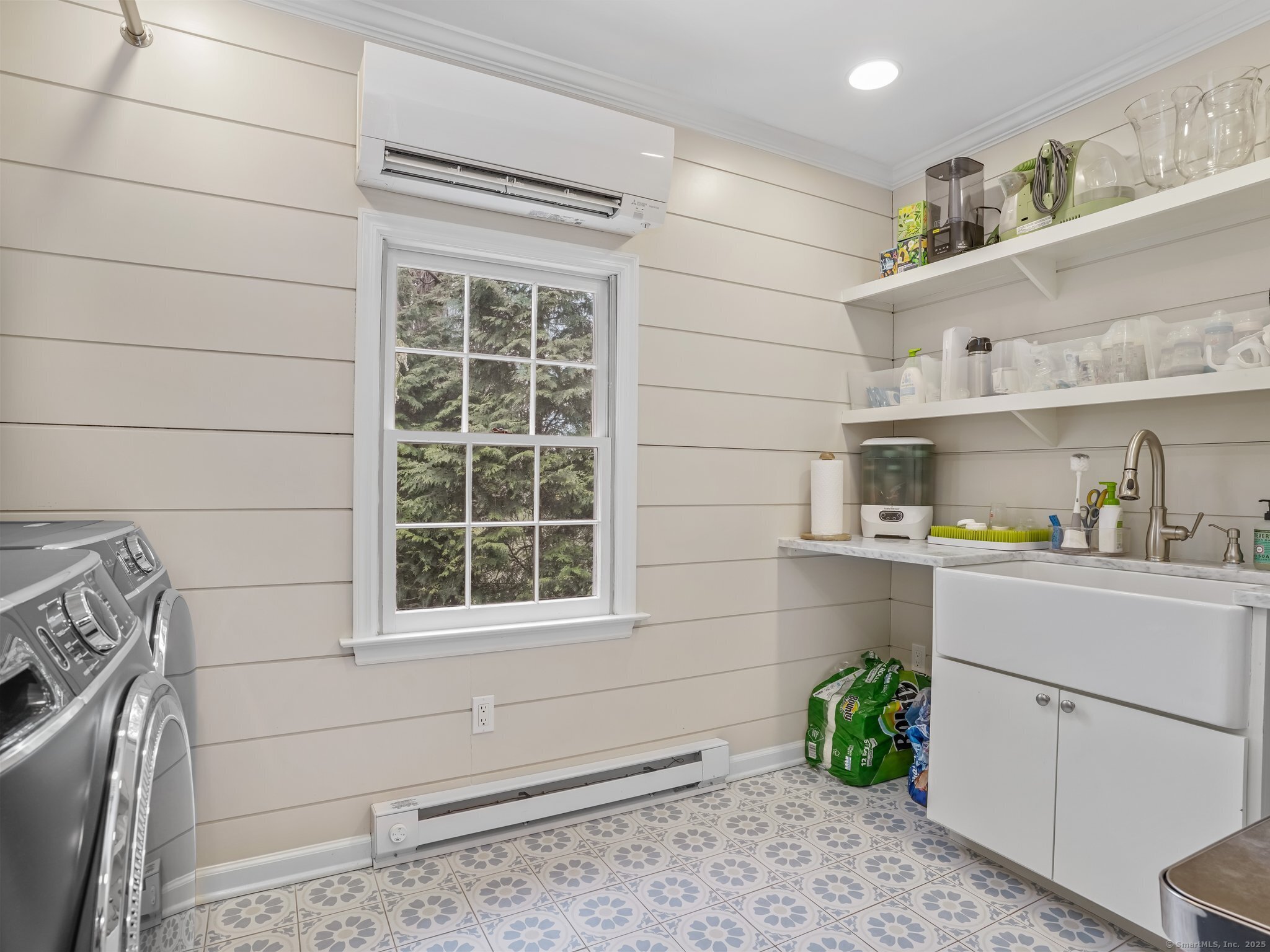 221 Old Kings, Darien, Connecticut 06820
