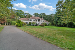 Homes for sale in Woodbridge, CT | 23 Aldo Dr, Woodbridge, CT 06525 | MLS# 24088835