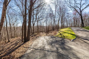 Homes for sale in Plymouth, CT | 574 Washington Rd, Plymouth, CT 06786 | MLS# 24088393