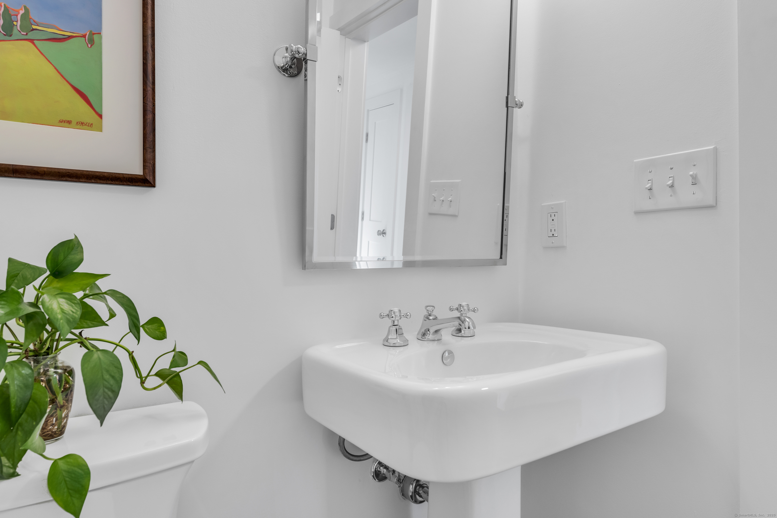55 Woodland, Madison, Connecticut 06443