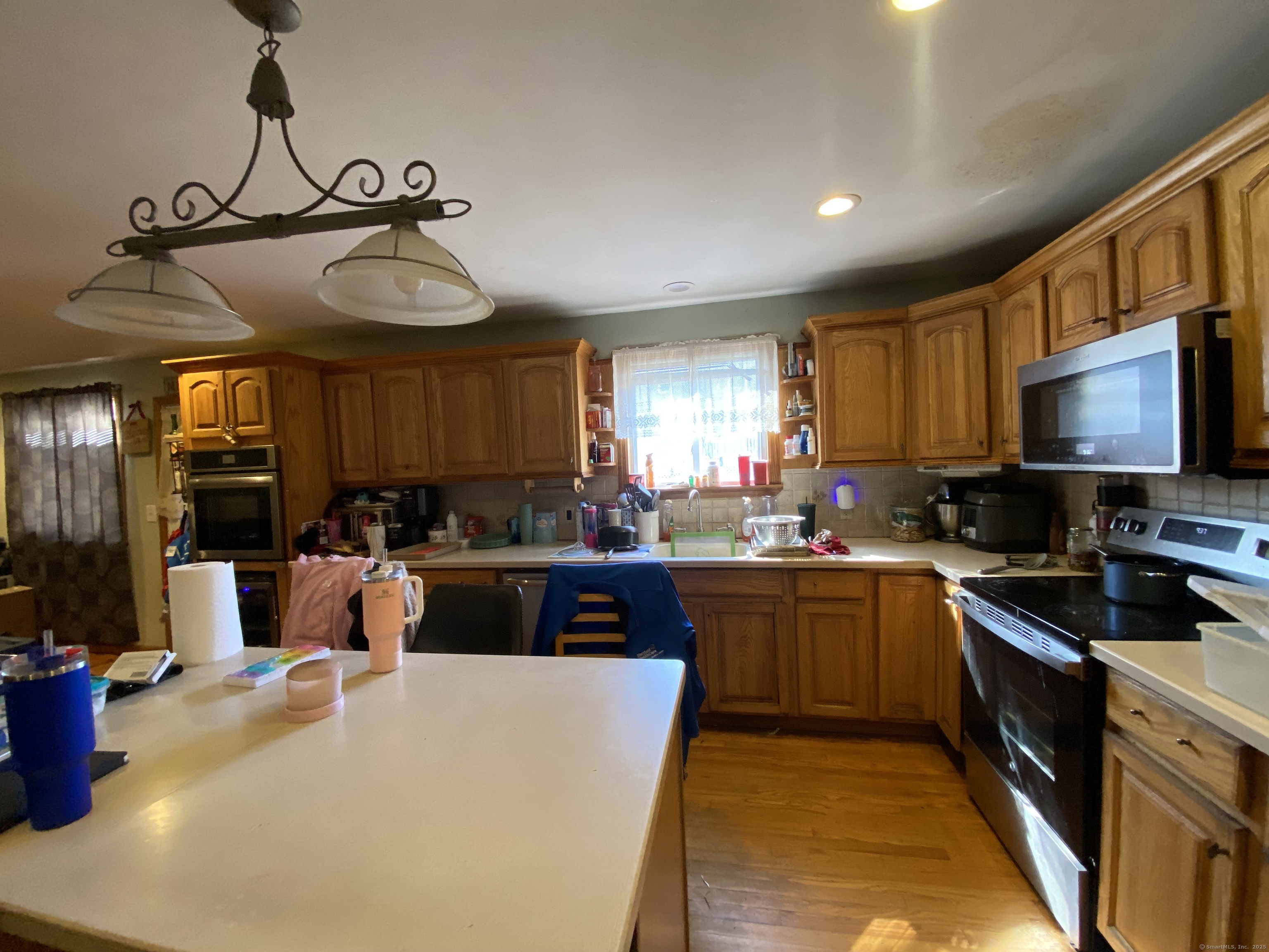 545 Burnsford, Bridgeport, Connecticut 06606