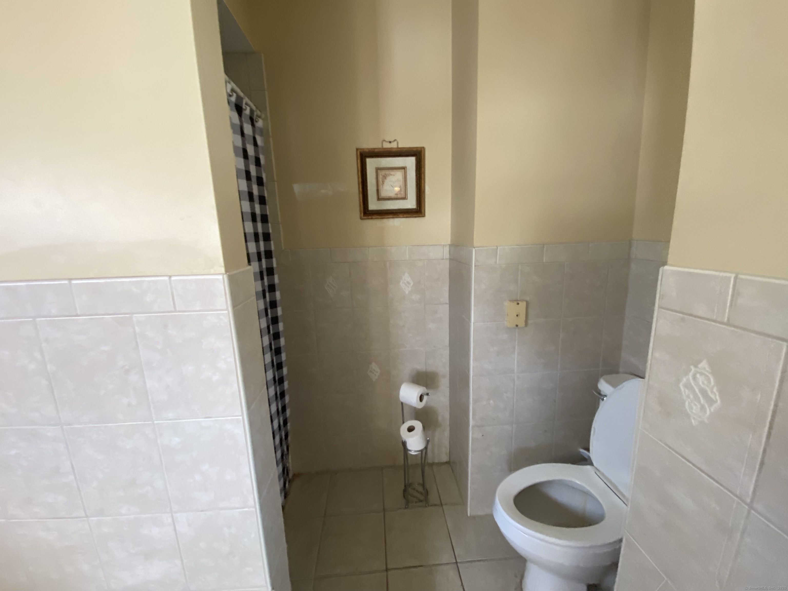 545 Burnsford, Bridgeport, Connecticut 06606